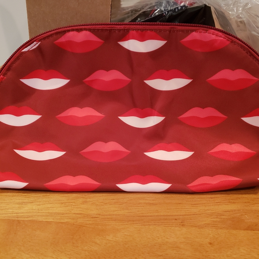 New! Makeup bag